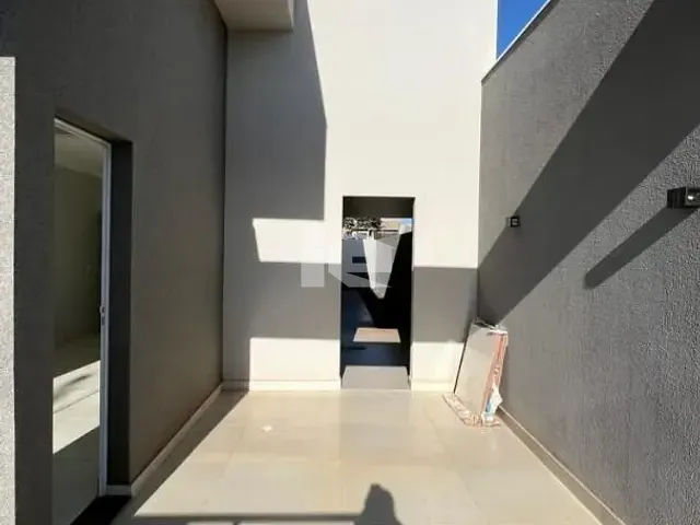 Casa com 126m² 2 quartos e 2 banheiros, à venda, no bairro Jardim Nobre em Rolândia