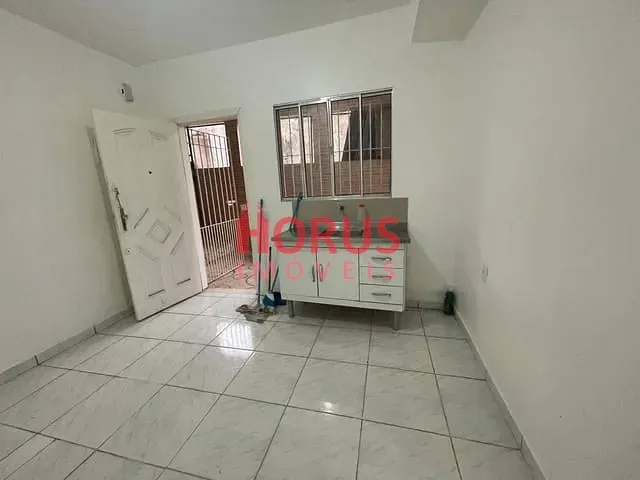 Casa 1 quarto e 1 banheiro, para alugar, no bairro Vila Santa Maria em São Paulo
