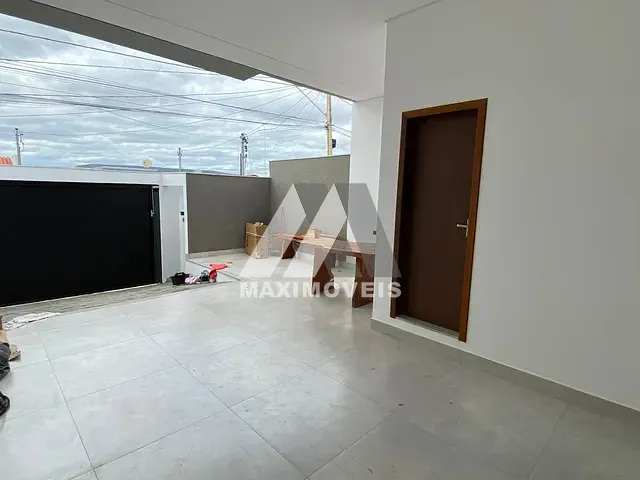 Casa 2 quartos e 2 banheiros, para alugar, no bairro São Francisco em Araçuaí