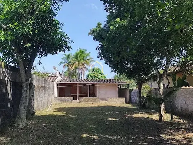Casa com 450m² 2 quartos e 1 banheiro, à venda, no bairro Boracéia em Bertioga