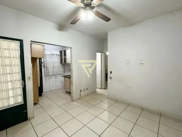 Casa com 200m², à venda, no bairro Jardim Arlindo Laguna em Ribeirão Preto