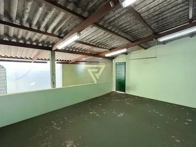 Casa com 200m², à venda, no bairro Jardim Arlindo Laguna em Ribeirão Preto