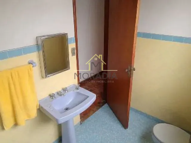 Casa com 648m² 7 quartos e 3 banheiros, à venda, no bairro Centro em Guaxupé