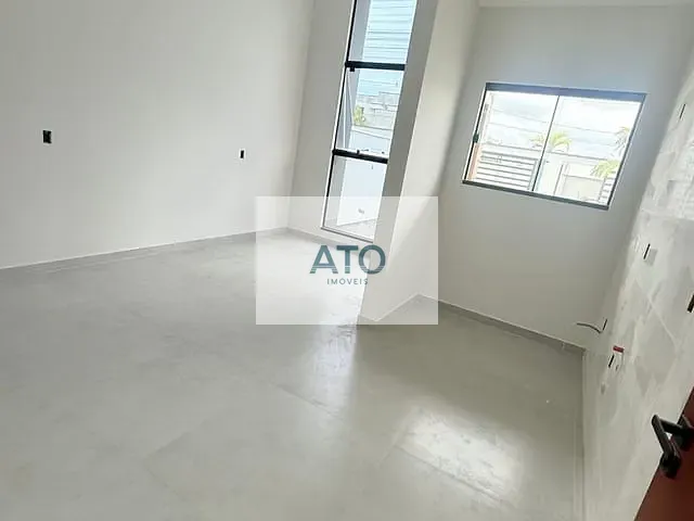 Casa 3 quartos e 2 banheiros, à venda, no bairro UNIVERSITÁRIO em Tijucas