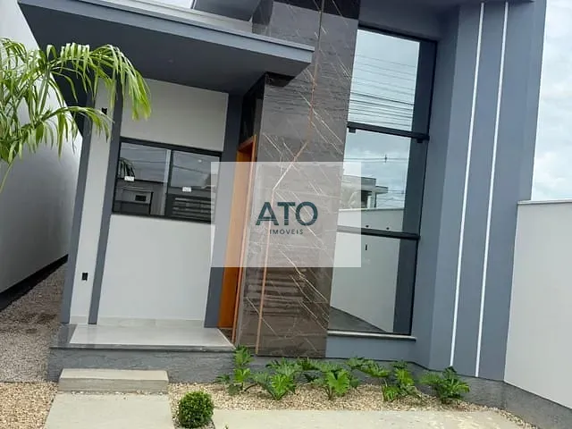 Casa 3 quartos e 2 banheiros, à venda, no bairro UNIVERSITÁRIO em Tijucas