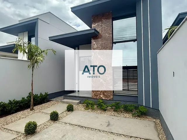 Casa 3 quartos e 2 banheiros, à venda, no bairro UNIVERSITÁRIO em Tijucas