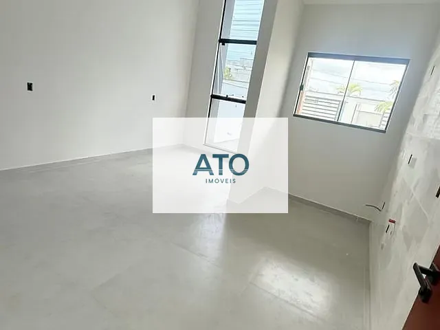 Casa 3 quartos e 2 banheiros, à venda, no bairro UNIVERSITÁRIO em Tijucas