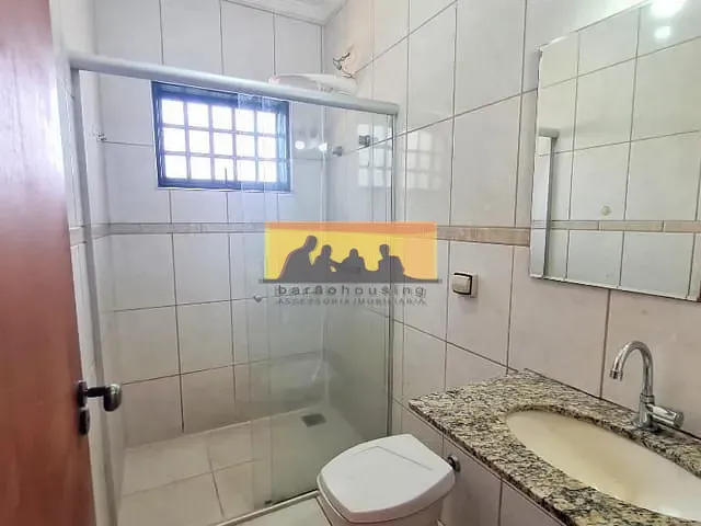 Casa com 300m² 5 quartos e 4 banheiros, para alugar, no bairro Cidade Universitária em Campinas