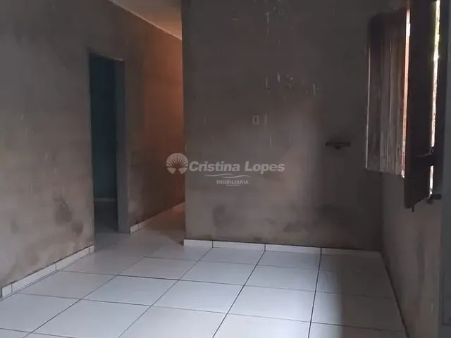 Casa com 160m² 3 quartos e 1 banheiro, à venda, no bairro Vale Quem Tem em Teresina