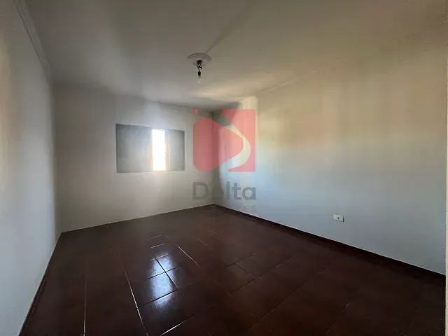Casa 2 quartos e 2 banheiros, à venda, no bairro Vila Nova em Pirassununga