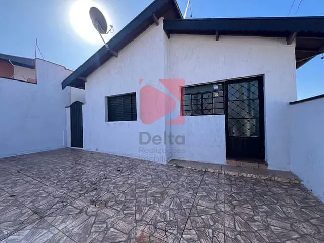 Casa 2 quartos e 2 banheiros, à venda, no bairro Vila Nova em Pirassununga