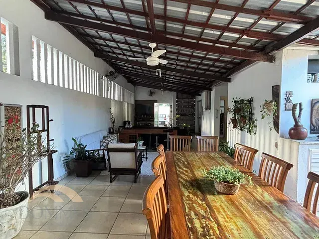 Casa com 378m² 3 quartos e 3 banheiros, à venda, no bairro Horto em Ipatinga