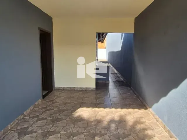 Casa com 155m² 2 quartos e 1 banheiro, à venda, no bairro Jardim Pioneiros em Rolândia