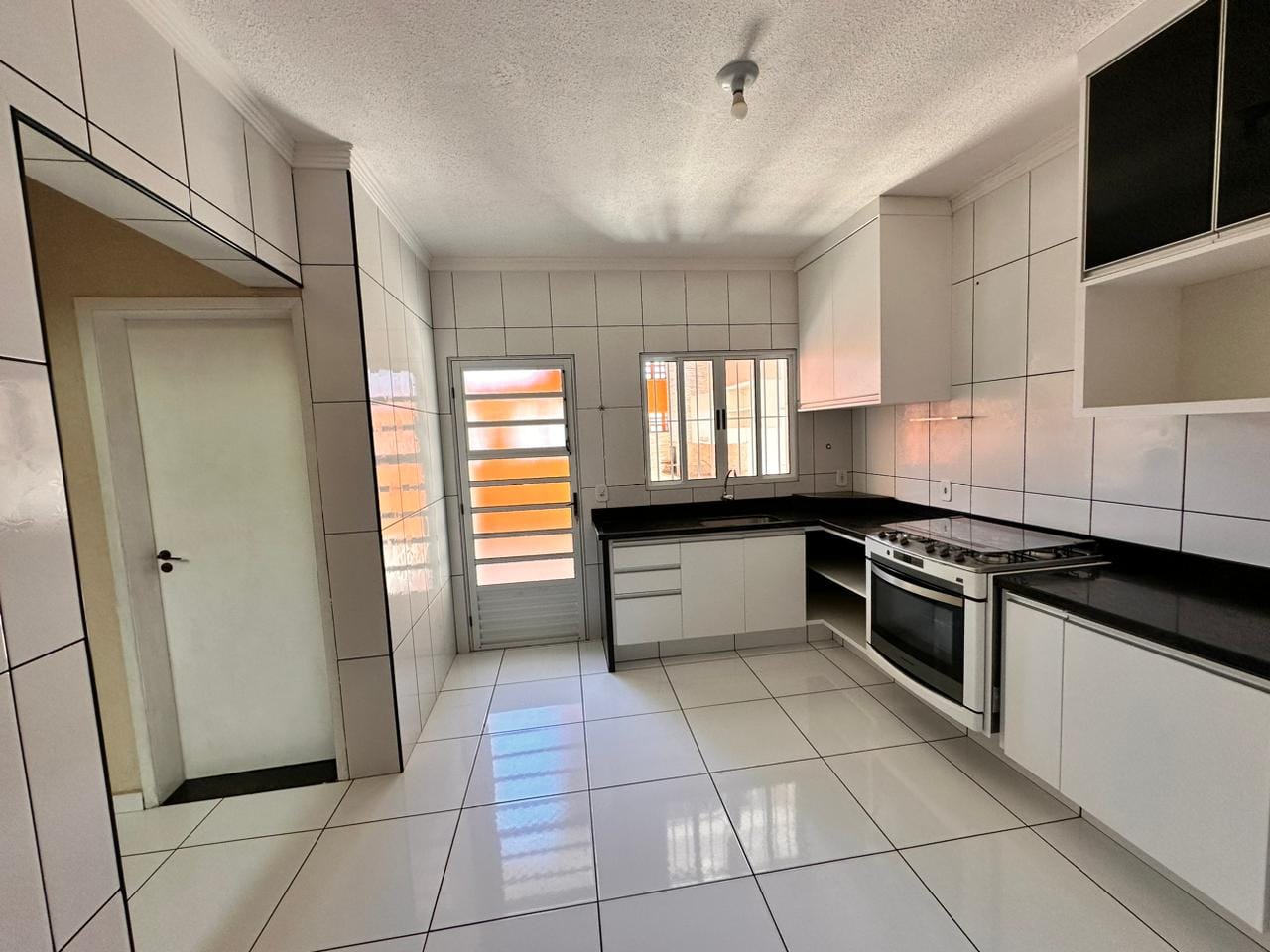 Casa, 2 quartos, 125 m² - Foto 17