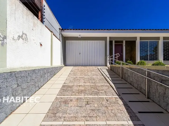 Casa com 490m² 4 quartos e 4 banheiros, à venda, no bairro Jardim das Américas em Curitiba