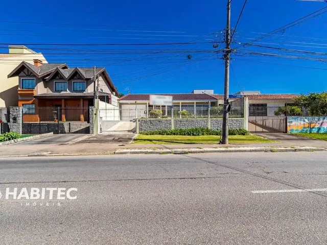 Casa com 490m² 4 quartos e 4 banheiros, à venda, no bairro Jardim das Américas em Curitiba