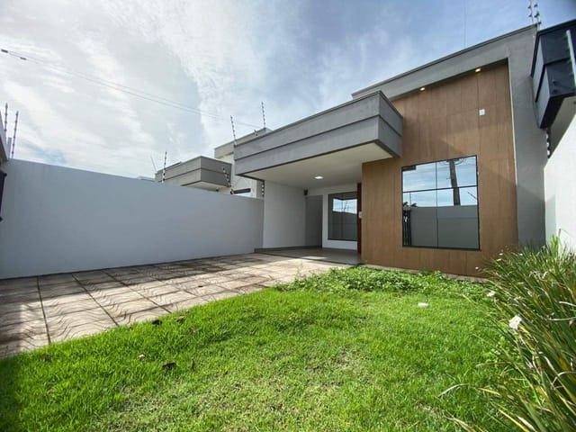 Casa com 225m² 3 quartos e 1 banheiro, à venda, no bairro Parque Amazonas em Sinop