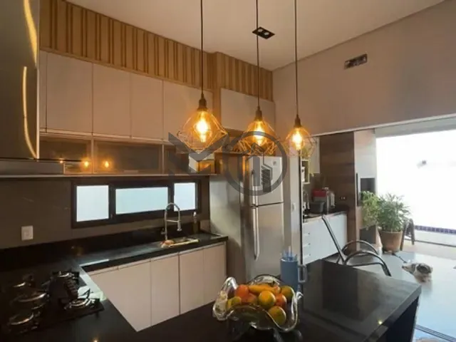 Casa com 250m² 3 quartos e 5 banheiros, à venda, no bairro Condomínio Primor das Torres em Cuiabá
