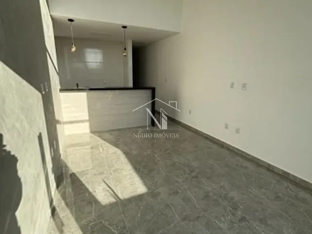 Casa com 340m², à venda, no bairro Cordeirinho (Ponta Negra) em Maricá