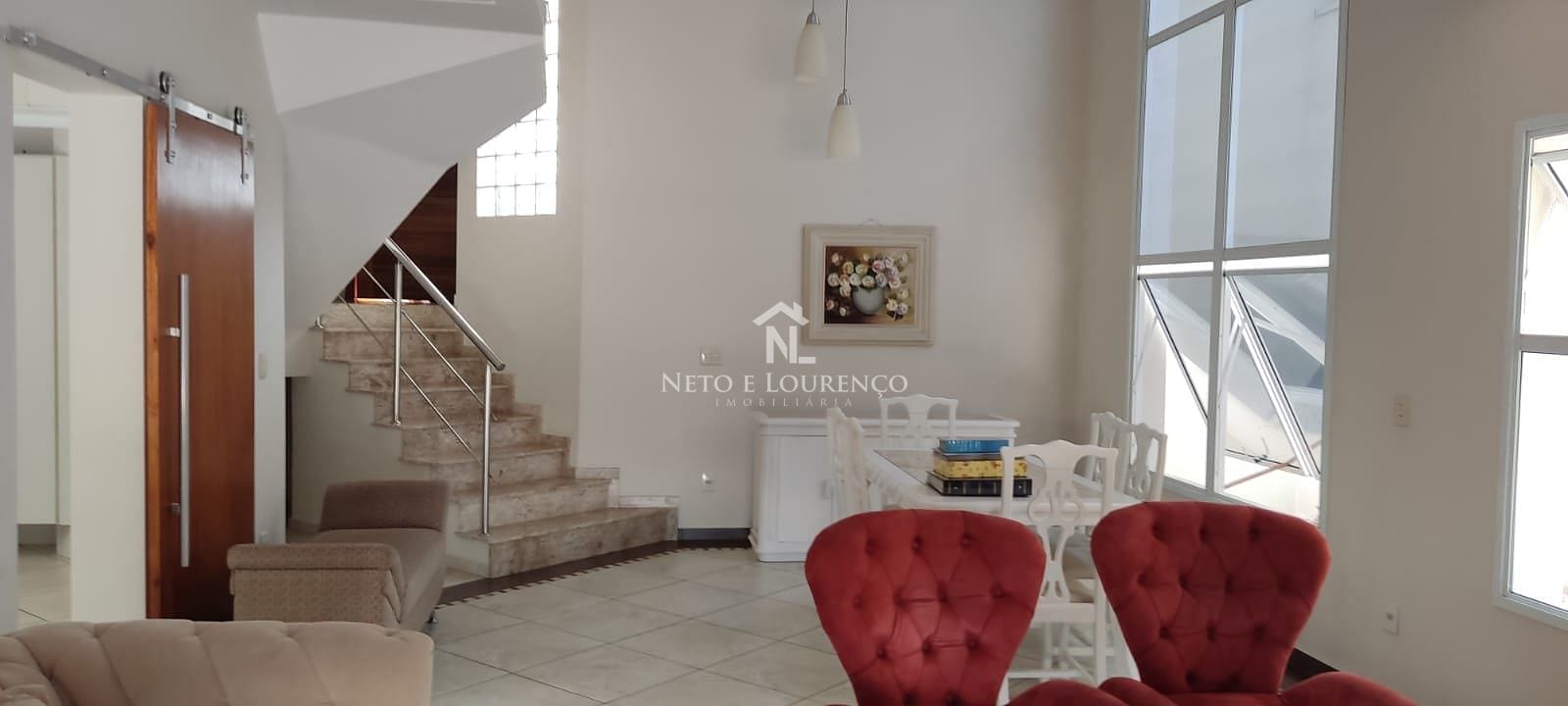 Casa à venda com 3 quartos, 270m² - Foto 9