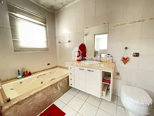 Casa com 150m² 3 quartos e 2 banheiros, à venda, no bairro Granjas Santa Terezinha em Taubaté