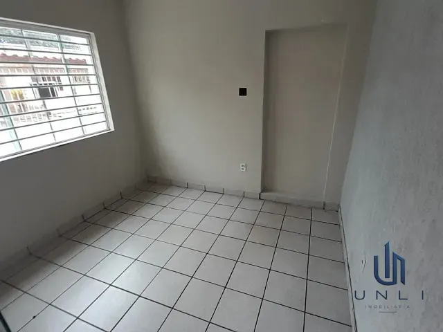 Casa 3 quartos e 2 banheiros, à venda, no bairro Barreira Cravo em Volta Redonda