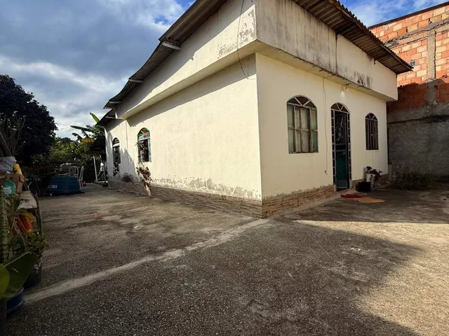 Casa 3 quartos e 1 banheiro, à venda, no bairro Santa Cecília em Esmeraldas