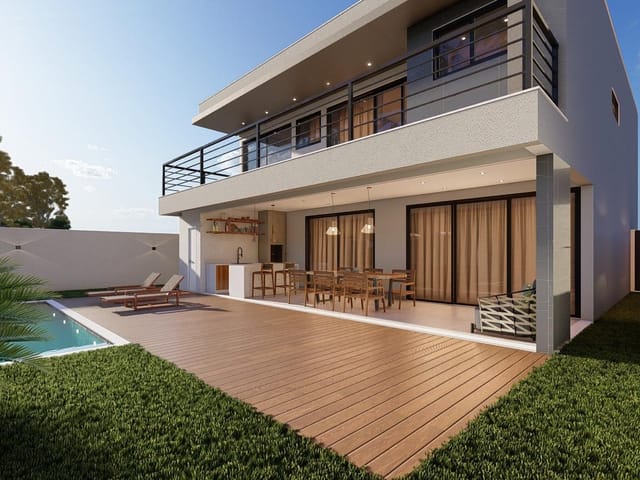 Casa com 452m² 4 quartos e 4 banheiros, à venda, no bairro Loteamento Extensao Do Serrama em Rio das Ostras
