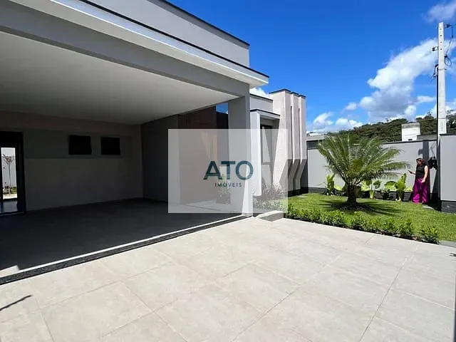 Casa 3 quartos e 2 banheiros, à venda, no bairro areias em Tijucas