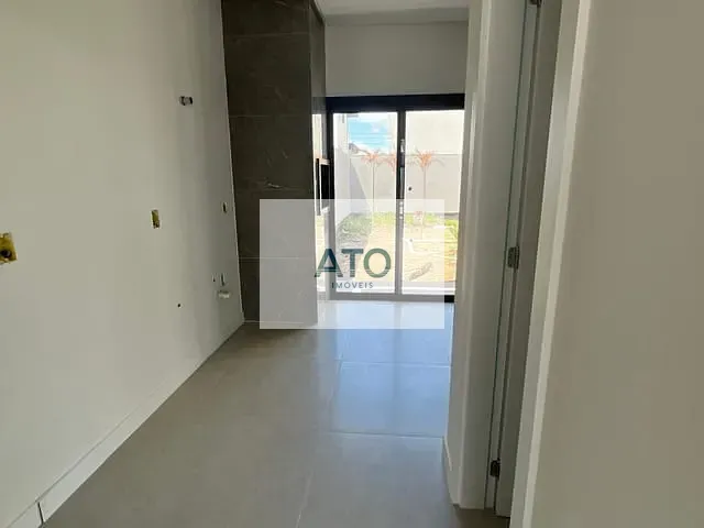 Casa 3 quartos e 2 banheiros, à venda, no bairro areias em Tijucas