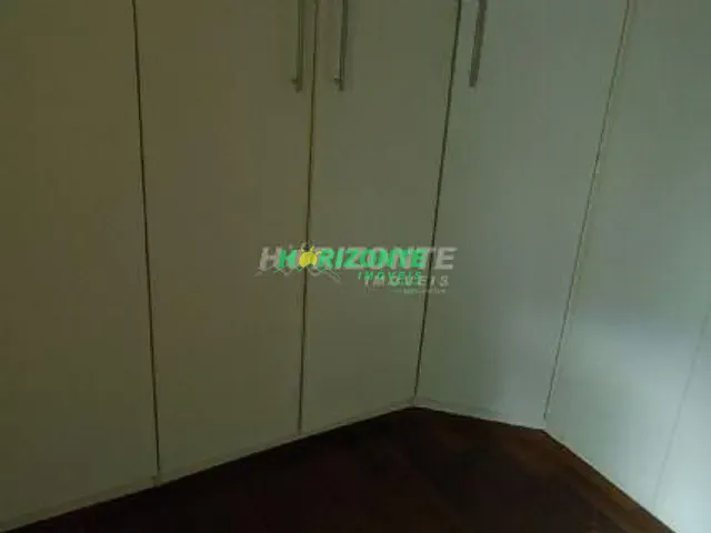 Casa com 504m² 4 quartos e 3 banheiros, à venda, no bairro Urbanova em São José dos Campos