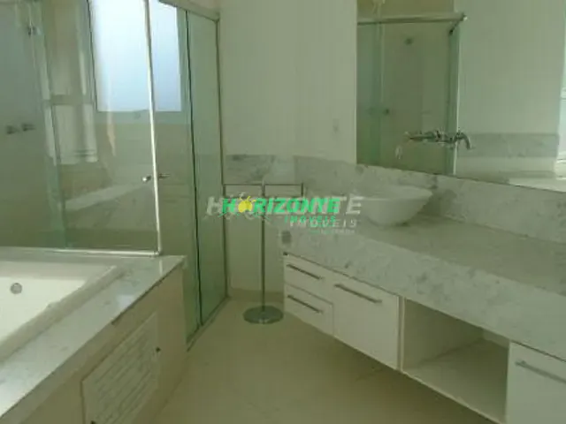 Casa com 504m² 4 quartos e 3 banheiros, à venda, no bairro Urbanova em São José dos Campos