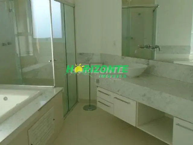Casa com 504m² 4 quartos e 3 banheiros, à venda, no bairro Urbanova em São José dos Campos