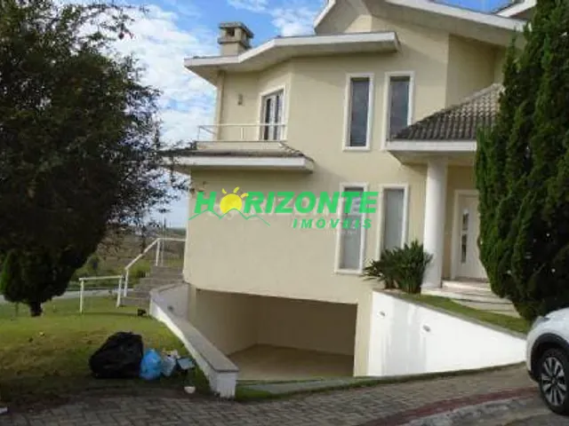 Casa com 504m² 4 quartos e 3 banheiros, à venda, no bairro Urbanova em São José dos Campos