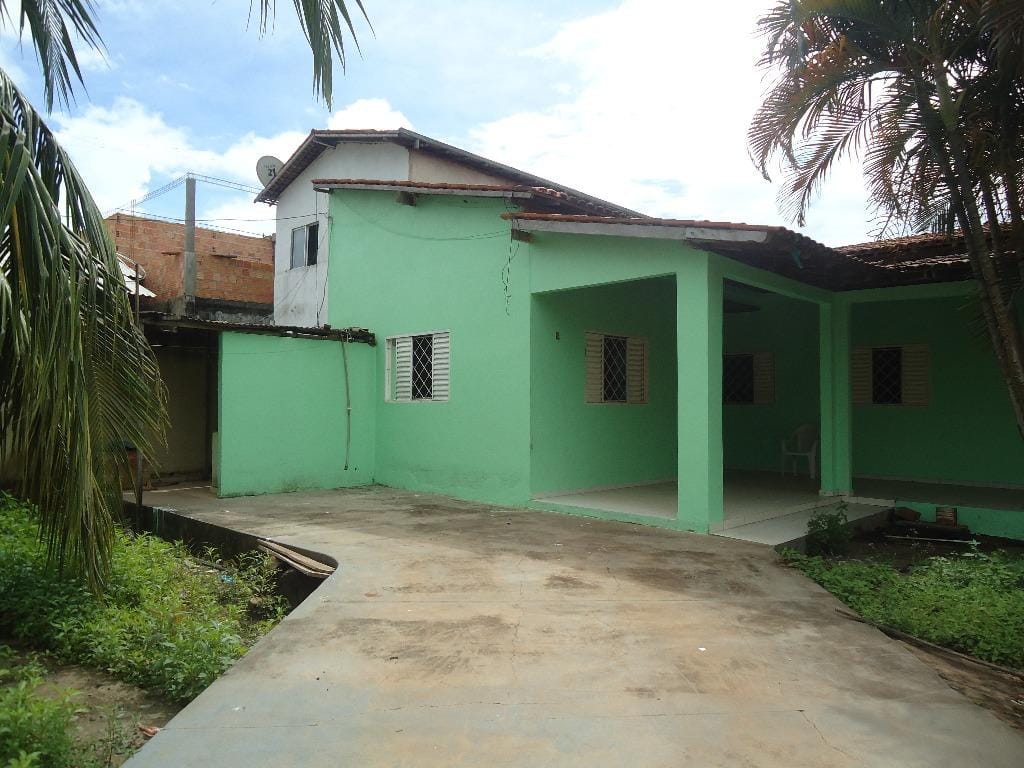 Casa à venda com 3 quartos, 130m² - Foto 2