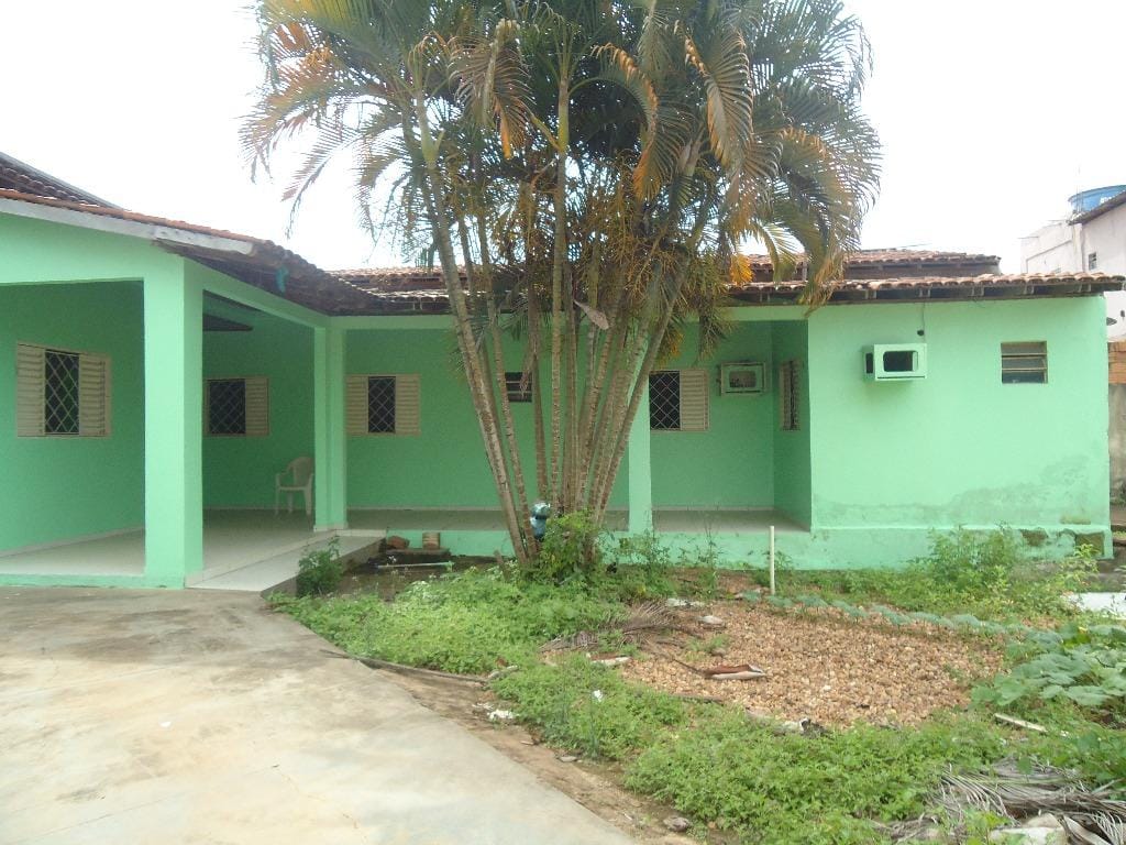 Casa à venda com 3 quartos, 130m² - Foto 1