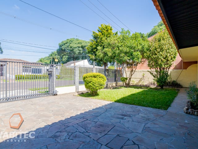 Casa com 432m² 3 quartos e 4 banheiros, à venda, no bairro Santa Quitéria em Curitiba