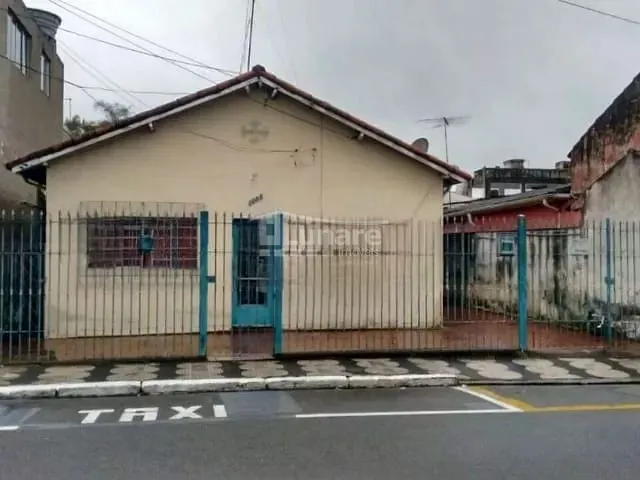 Casa com 436m² 4 quartos e 2 banheiros, à venda, no bairro Centro em Mogi das Cruzes