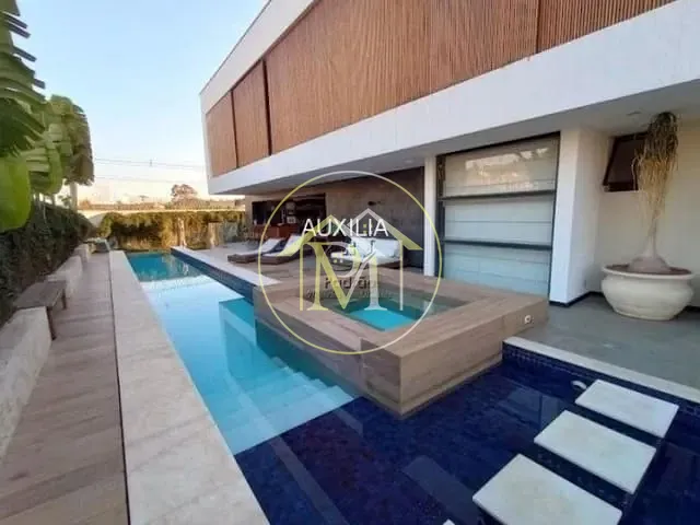 Casa com 327m² 4 quartos e 6 banheiros, à venda, no bairro Jardim Novo Eldorado em Sorocaba
