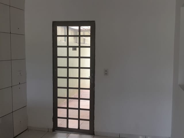 Casa com 125m² 2 quartos e 1 banheiro, à venda, no bairro Jardim Bela Itália em Cambé