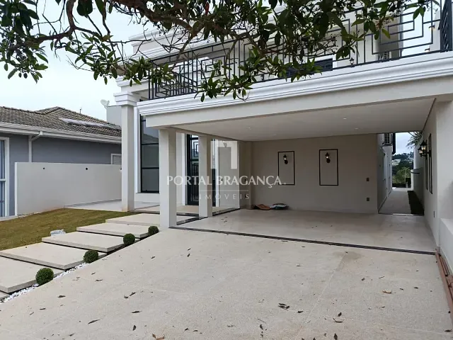 Casa com 486m² 4 quartos e 5 banheiros, à venda, no bairro Condomínio Vale das Águas em Bragança Paulista