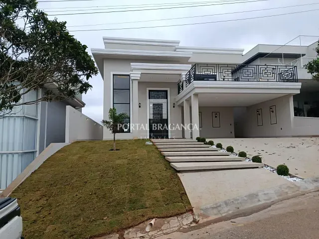 Casa com 486m² 4 quartos e 5 banheiros, à venda, no bairro Condomínio Vale das Águas em Bragança Paulista