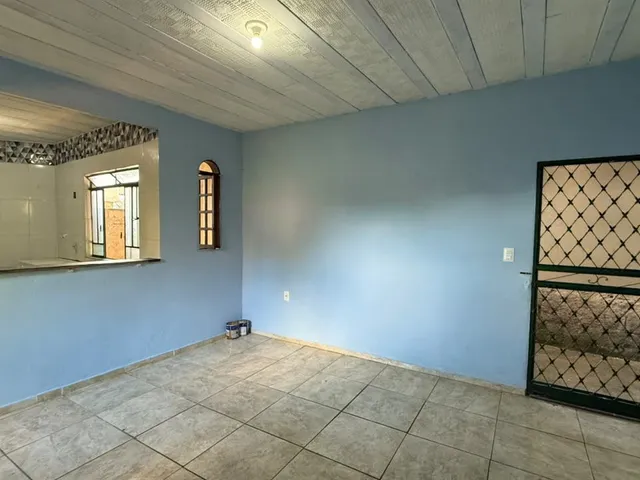 Casa com 40m² 2 quartos e 1 banheiro, para alugar, no bairro Jardim Alvorada em Belo Horizonte