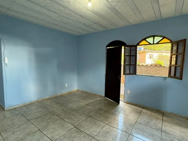 Casa com 40m² 2 quartos e 1 banheiro, para alugar, no bairro Jardim Alvorada em Belo Horizonte