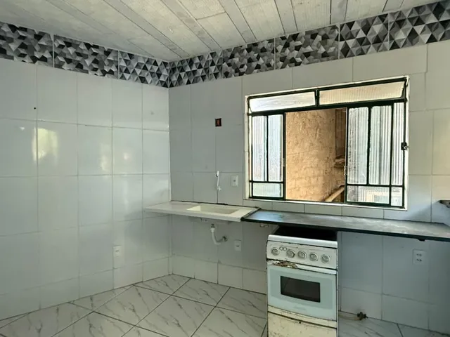 Casa com 40m² 2 quartos e 1 banheiro, para alugar, no bairro Jardim Alvorada em Belo Horizonte