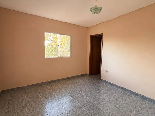 Casa 2 quartos e 1 banheiro, à venda, no bairro Tupi B em Belo Horizonte