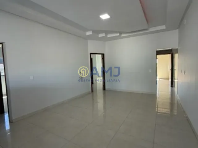Casa com 1190m² 3 quartos e 3 banheiros, à venda, no bairro Condomínio Villágio Baiocchi em Goianira