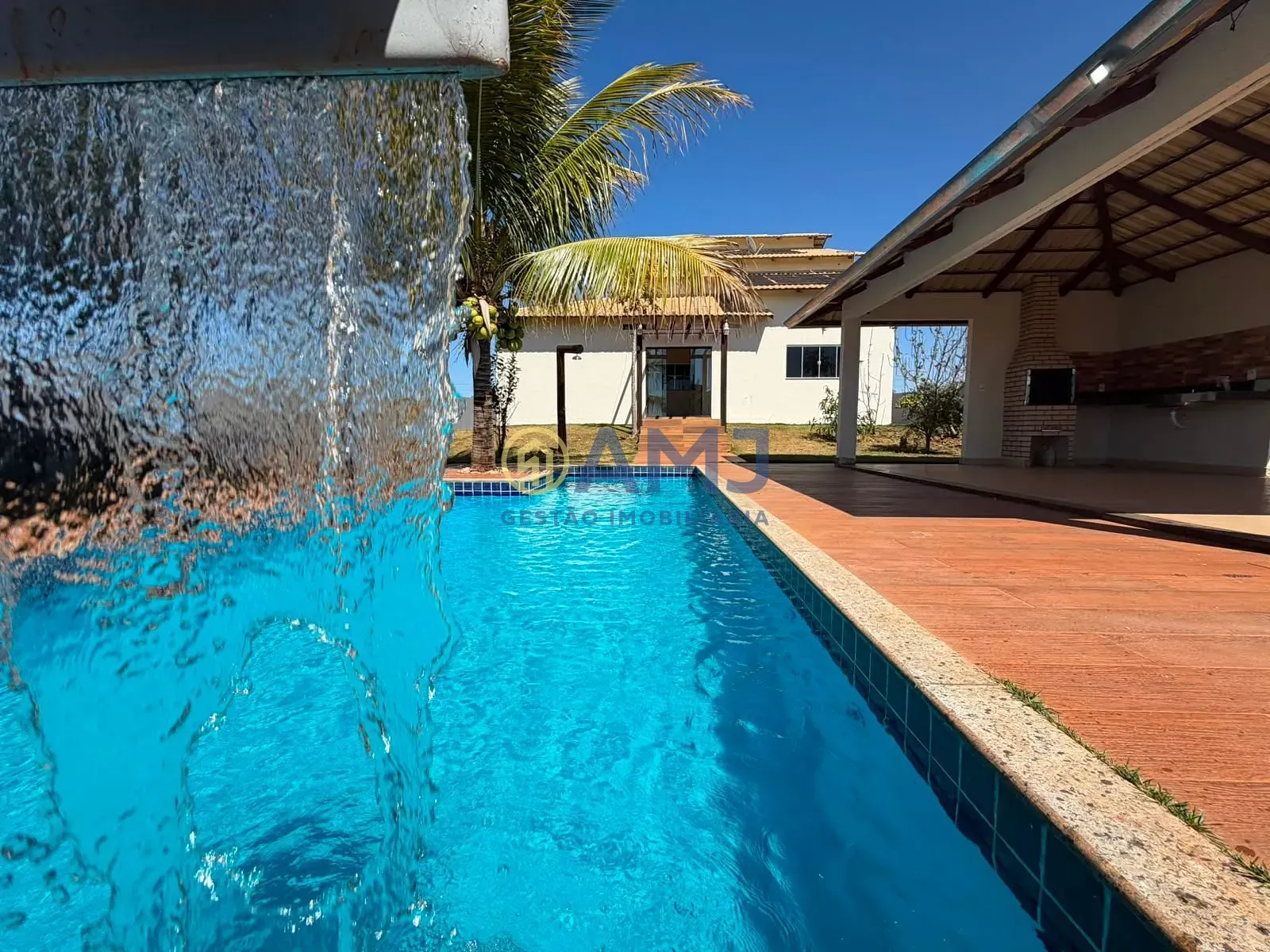 Casa, 3 quartos, 225 m² - Foto 1