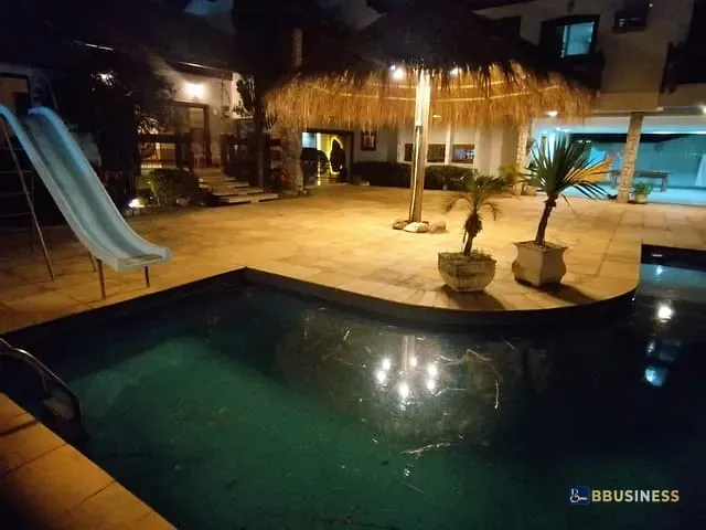 Casa com 742m² 5 quartos e 7 banheiros, à venda, no bairro Parque Califórnia em Campos dos Goytacazes
