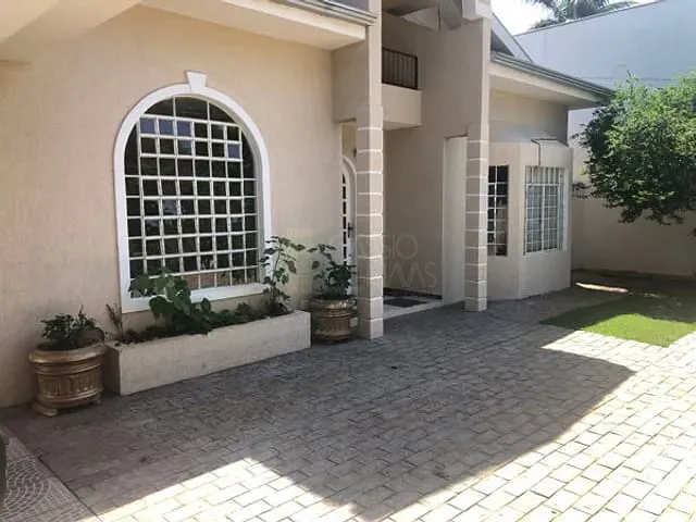 Casa com 1291m² 5 quartos e 6 banheiros, à venda, no bairro Tucano em Londrina